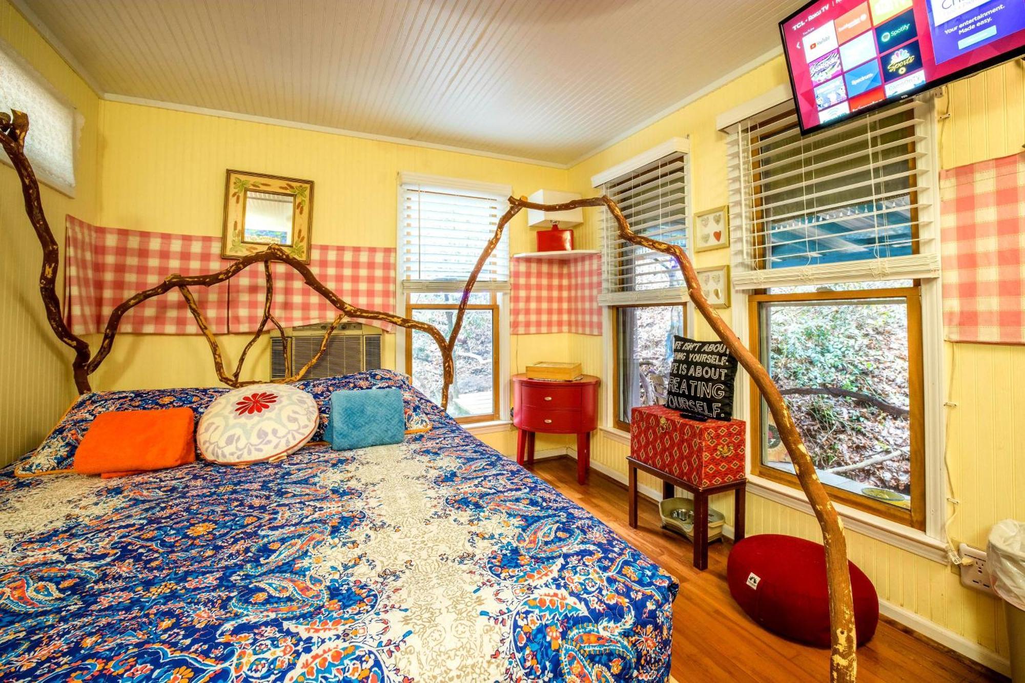 Bear Creek Lodge And Cabins In Helen Ga - Pet Friendly, River On Property, Walking Distance To Downtown הלן מראה חיצוני תמונה